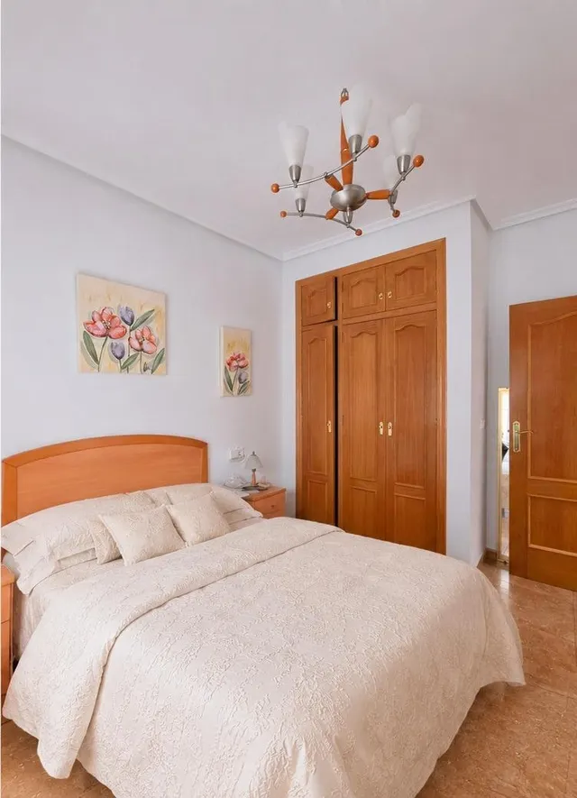 Se vende planta baja con 4 dormitorios y 3 baños en Cartagena junto al Parque de la Rosa — 7