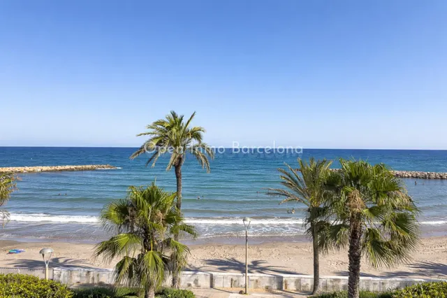Casa exclusiva delante del Mar en Prat de Vilanova — 2