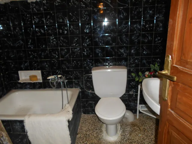 SE VENDE PISO DE 150m ENFRENTE DE PRADIEL — 18