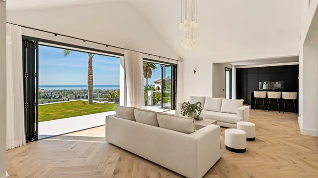 Villa de lujo de 5 dormitorios y 7 baños con impresionantes vistas al Mar. La Quinta, Benahavís — 8