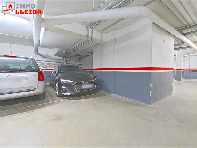 Piso con terraza y garaje en Cerdanyola del Vallès — 13