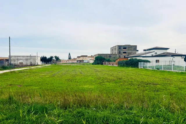 Solar de 3.859m2 en Deltebre (zona Els Hortets – Jesus y Mar