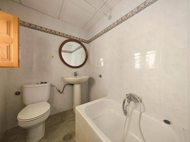 EXCELENTE OPORTUNIDAD: CASA DE 86 m2 EN PARCELA DE 120 m2 EN SAN AGUSTÍN (Junto a PAU II)  PRECIO: 220.000 € — 16