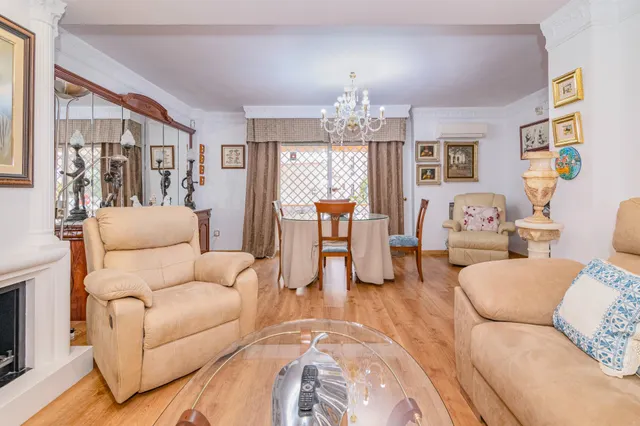 Espectacular casa en bola de oro — 11