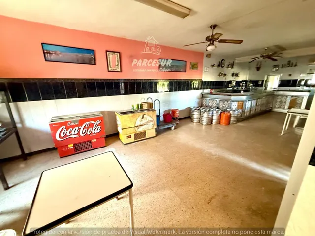 ZONA HIGUERON -Oportunidad única en el corazón del barrio! Casa + negocio en venta — 21