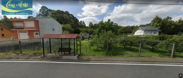 Solar urbano en Montecelo (Coristanco) para vivienda unifami