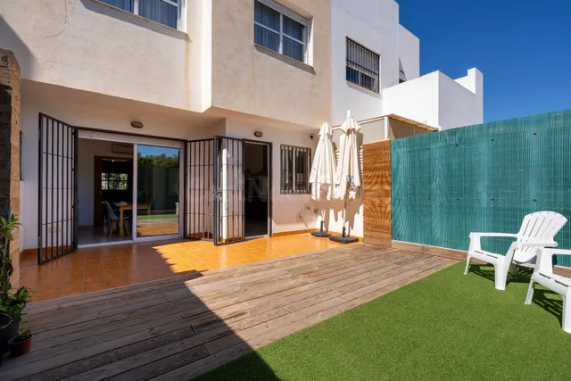 Triplex en Nueva Almería — 2