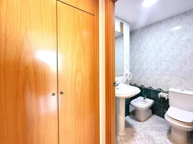 Piso de 1 habitación en venta en Avda. Ausias March — 14