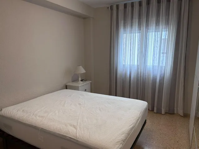 Piso 3 habitaciones 117m² en alquiler - La Raiosa — 34