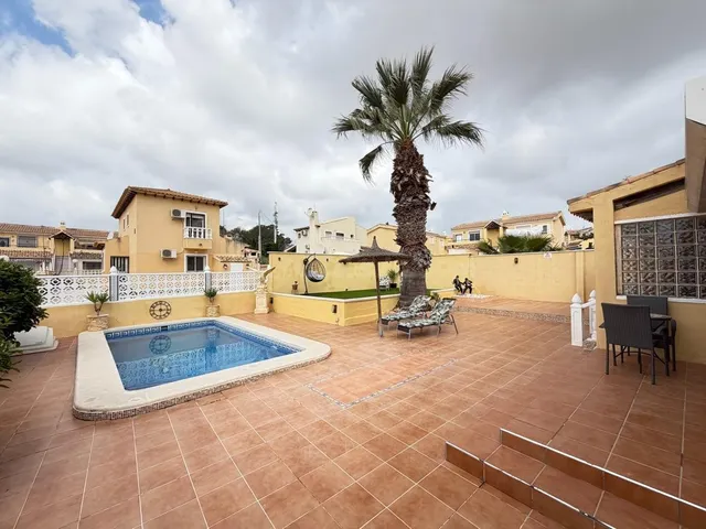 Chalet 4 habitaciones 110m² en venta - Villamartin — 3