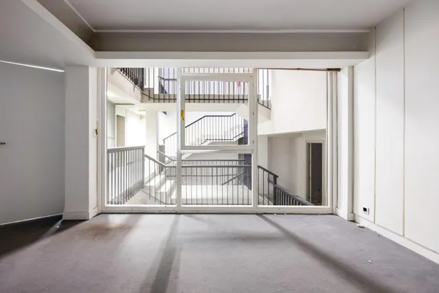 Local comercial con casi 1000 m2 en plena Gran via de Granada. Oportunidad única y exclusiva — 14
