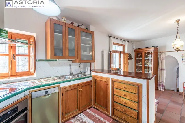 Casa reformada en el Camino del Sacromonte — 8