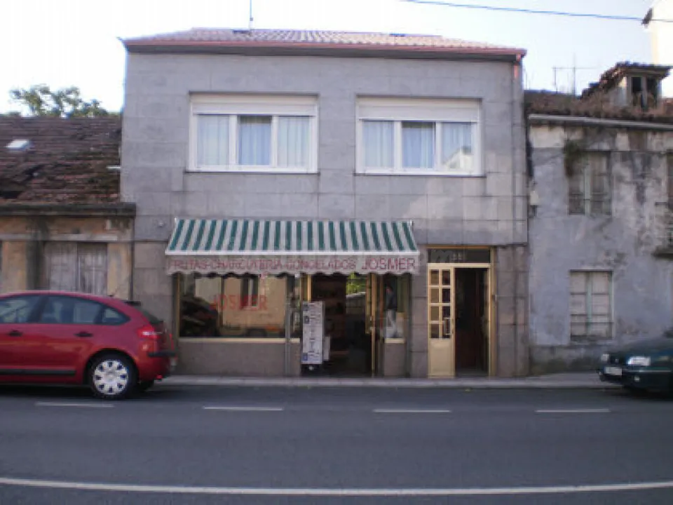 Casa-Chalet en Venta en Naron La Coruña Ref: 437604