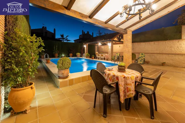 VIVIENDA PAREADA EN MONTELUZ — 13