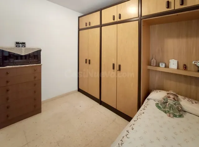 ? Amplio piso de 3 dormitorios con parking — 29