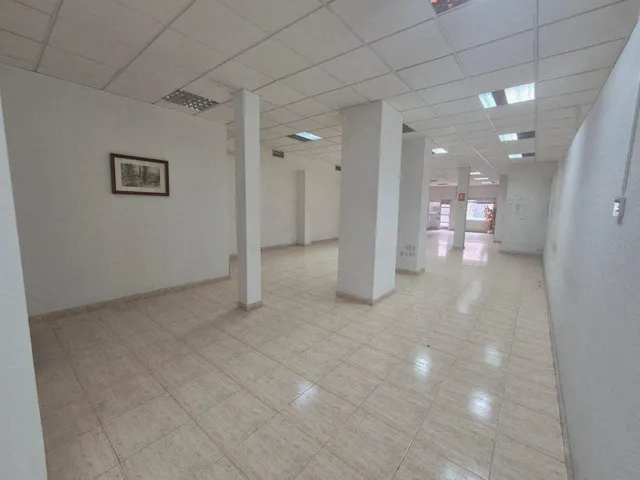 ALQUILER LOCAL COMERCIAL EN CALLE MAYOR DE LA UNIÓN — 4