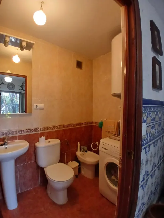 Casa con piscina y jardín. — 21