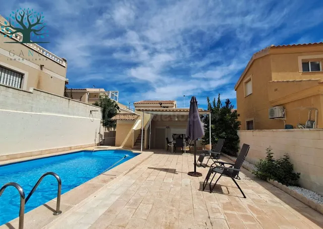 VIVIENDA INDEPENDIENTE CON PISCINA EN ALAMILLO - foto 5