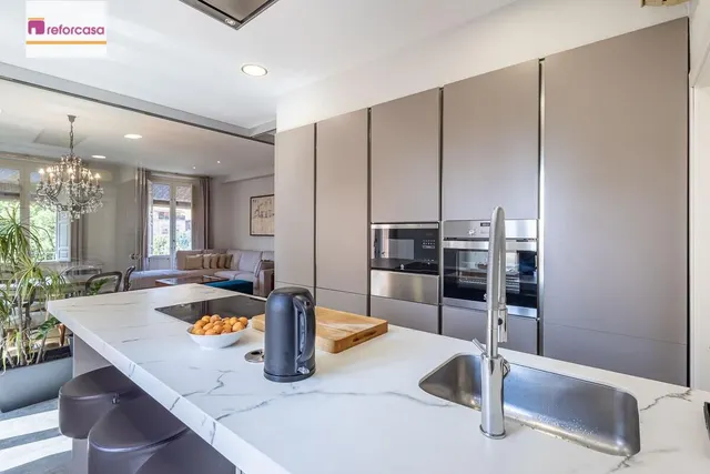 Exclusivo Piso Dúplex en el Corazón de Granada — 6
