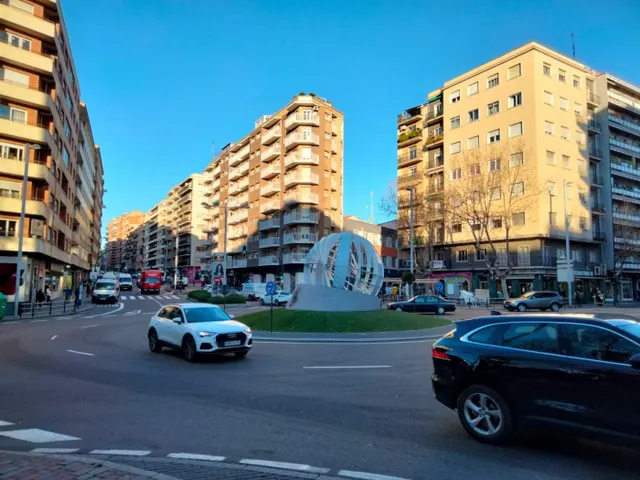 PLAZAS DE GARAJE EN VENTA EN AVENIDA PORTUGAL — 4