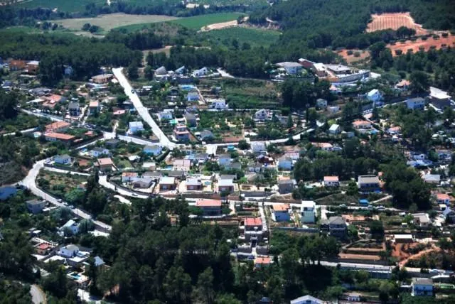 ¡¡Terreno urbano situado en Cabrera D´Anoia!! — 4