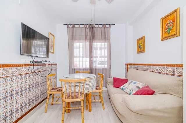 Chalet adosado en Salobreña playa, urb. privada con piscina y jardines. — 34