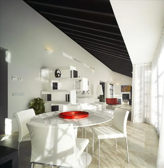 Elegantes villas independientes con piscina privada en Peral - foto 2