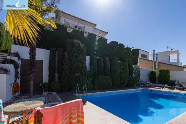 ✨ Espectacular chalet con piscina y vistas impresionantes — 4