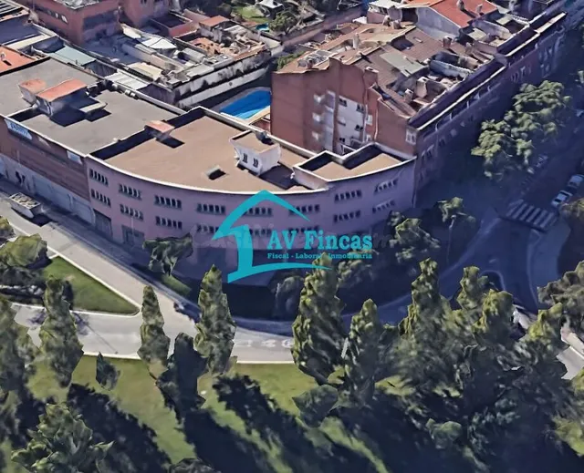 EDIFICIO DE OFICINAS, EN VENTA EN SANTA COLOMA DE CERVELLO - foto 5