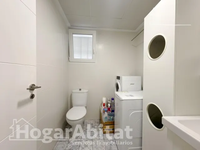 PRECIOSO REFORMADO CON BALCÓN Y ASCENSOR — 36