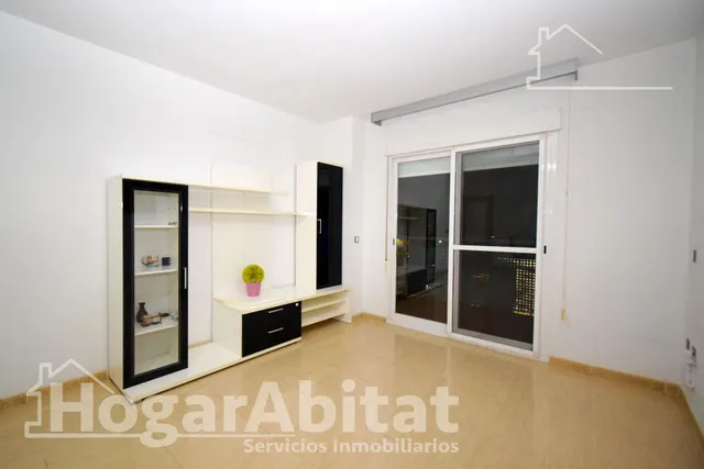 ¡UBICACIÓN IDEAL! AMPLIO, BONITO Y EXTERIOR CON GARAJE Y BALCÓN — 6