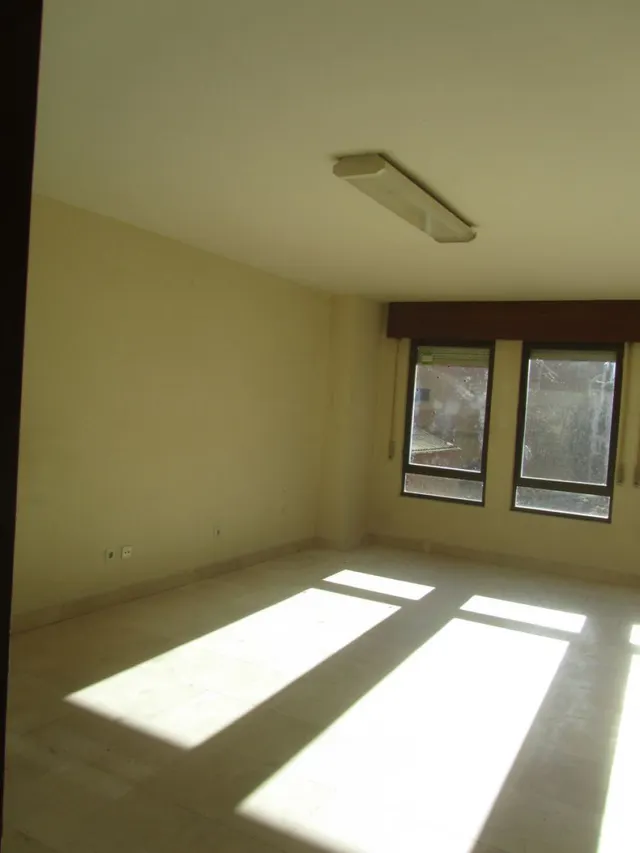 Oficina 2 habitaciones en alquiler - Centro — 6