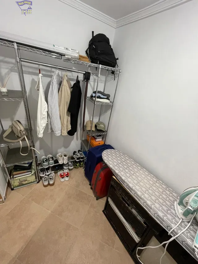 SE VENDE CASA EN ZONA DEL BARRIO BAJO — 39