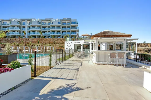 VENTA DE PISO EN LA ZONA DE HIPÓDROMO DE MIJAS COSTA. 2 DORMITORIOS, TERRAZA Y PARKING. — 16