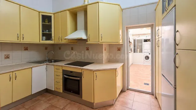 ¿Buscas rentabilidad en el corazón del casco antiguo o una p - foto 2