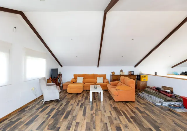 Bonita Casa en Nivar — 12