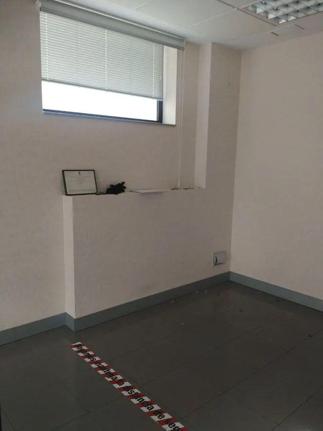 Local comercial preparado para oficina — 5