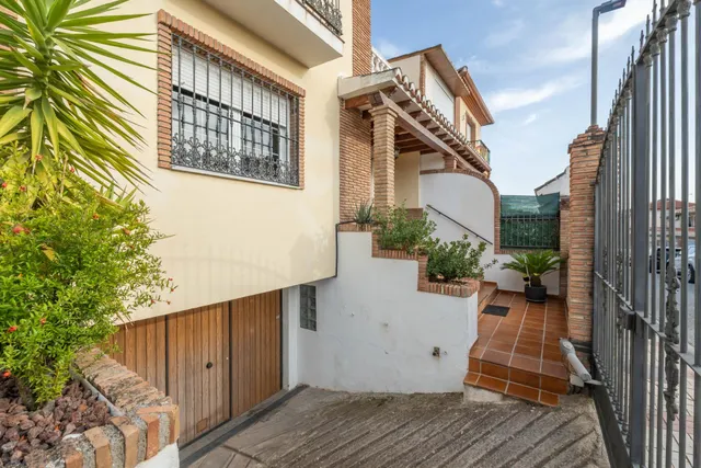 Magnífica casa unifamiliar de 4 dormitorios grandes en Otura — 31