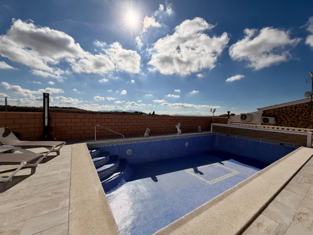 Villa 3 habitaciones 135m² en venta - Blanca — 44