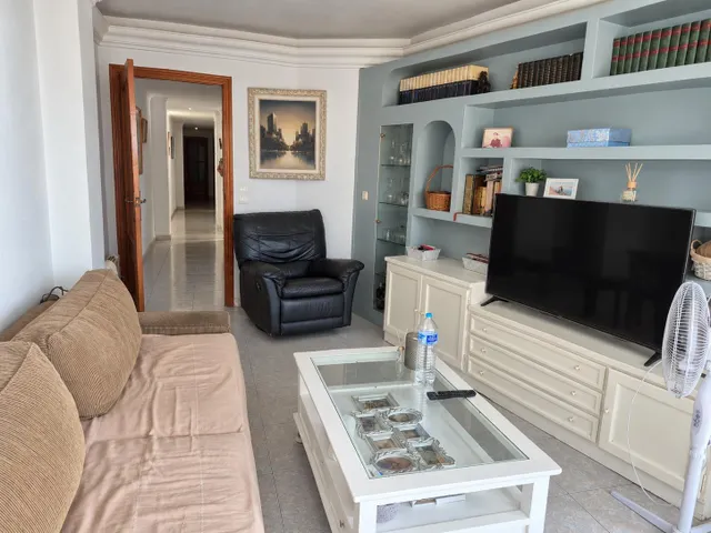 Piso en 1ª línea del mar, en el Corazón de Águilas, ¡Tu Nuevo Hogar a Pasos del Mar! — 2