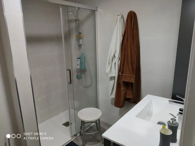 SE VENDE PISO DE 83 M2, REFORMADO Y AMUEBLADO EN VALENCIA DE DON JUAN. POCA COMUNIDAD — 5
