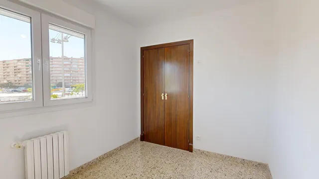 Piso con 2 terrazas y 3 dormitorios junto a la Aljafería, Zaragoza — 25