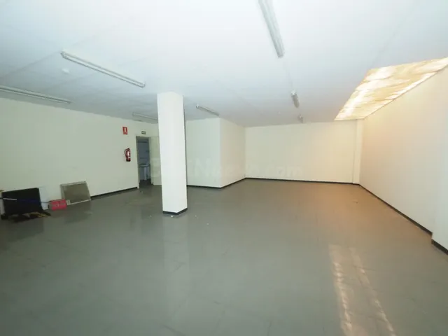 SE VENDE LOCAL COMERCIAL EN MATARO
