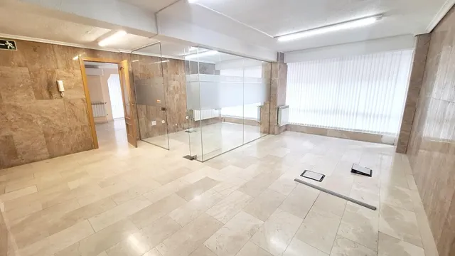 VENTA DE OFICINAS EN AVENIDA ESPAÑA - foto 3