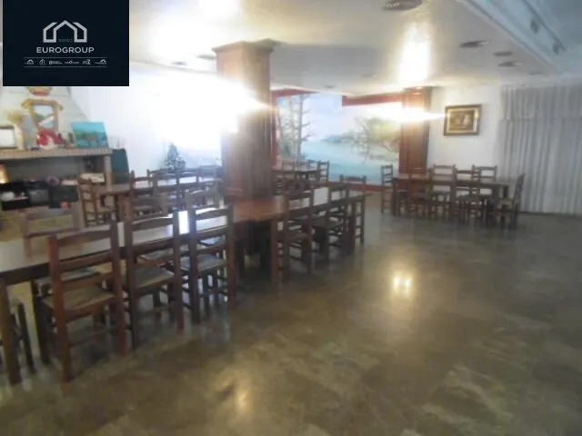 Se vende Hotel de 2 Estrellas , con 20 habitaciones en Murcia .www.euroloix.com — 42
