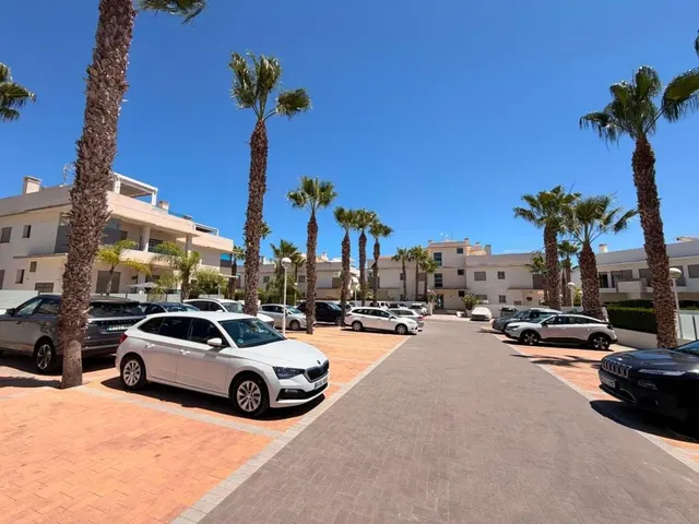 Apartamento 2 habitaciones 85m² en venta - Doña Pepa — 28