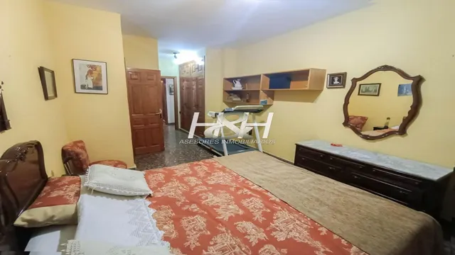 Sensacional villa en urbanización Santa Bárbara. / HH Asesores inmobiliarios. — 49