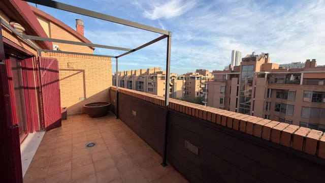 ¡Ático duplex con Terraza, Piscina y Pista de Padel en Maestro Rodrigo! — 19
