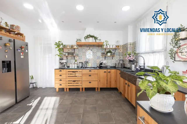 ¡MAGNIFICO CHALET INDEPENDIENTE CON CALIDADES ESPECTACULARES Y PISCINA PRIVADA EN GOJAR! — 14