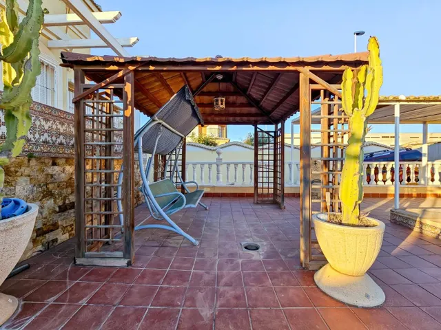 ¡Descubre la Exclusividad y el Lujo Mediterráneo en Esta Impresionante Villa en Esquina - Torrevieja — 16